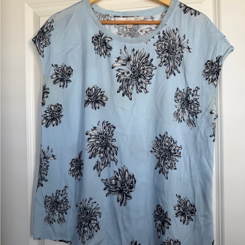 Nordstrom Light Blue Floral Short Sleeve Top